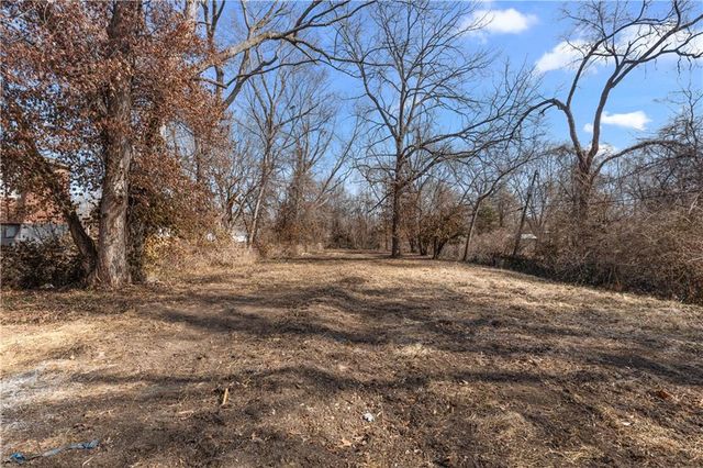 8007 Blue Ridge Boulevard, Raytown, MO 64138