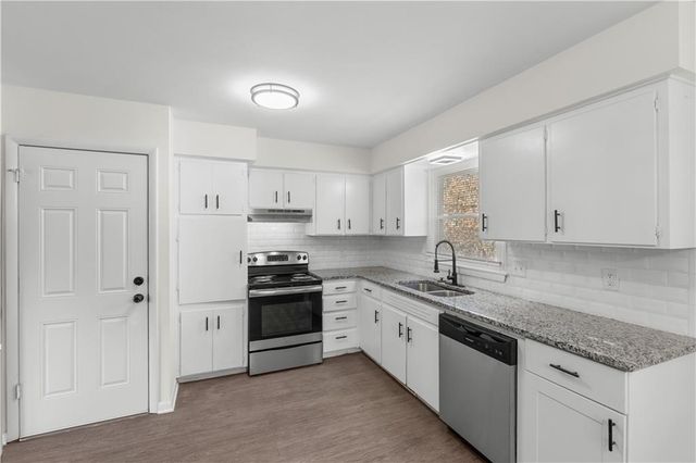 8007 Blue Ridge Boulevard, Raytown, MO 64138