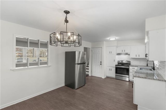 8007 Blue Ridge Boulevard, Raytown, MO 64138