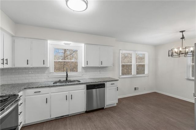 8007 Blue Ridge Boulevard, Raytown, MO 64138