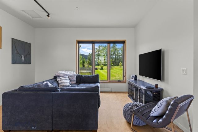 280 Hyalite View Drive, Bozeman, MT 59718