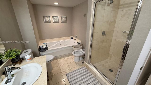 17375 Collins Ave 1006, Sunny Isles Beach, FL 33160