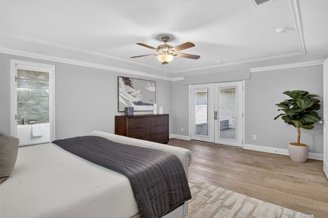 7631 Meadow Road, Dallas, TX 75230