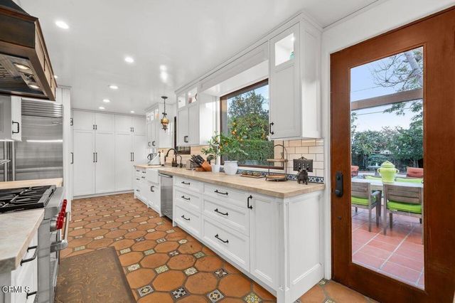 3346 Grayburn Road, Pasadena, CA 91107