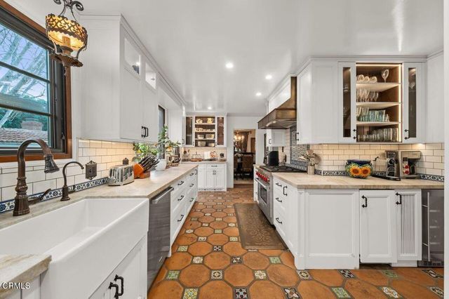 3346 Grayburn Road, Pasadena, CA 91107