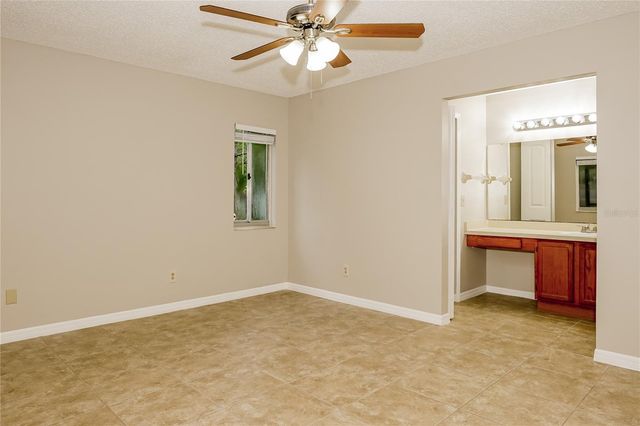 3011 SENNA COURT, Orlando, FL 32826