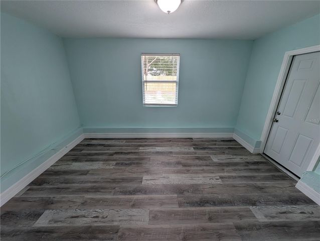 111 W GRAPEFRUIT CIRCLE, Clearwater, FL 33759