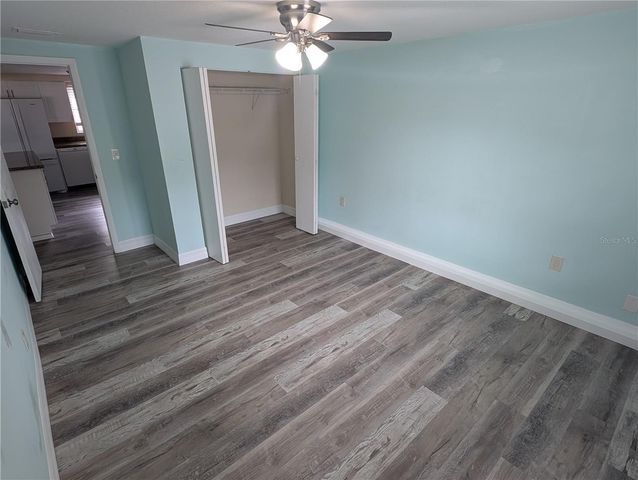 111 W GRAPEFRUIT CIRCLE, Clearwater, FL 33759