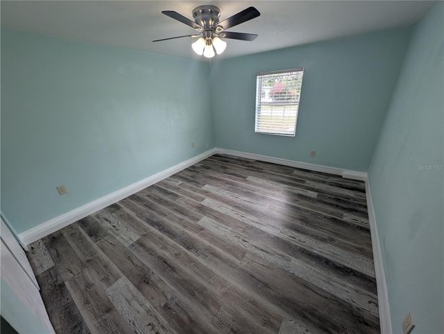 111 W GRAPEFRUIT CIRCLE, Clearwater, FL 33759