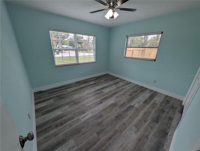 111 W GRAPEFRUIT CIRCLE, Clearwater, FL 33759