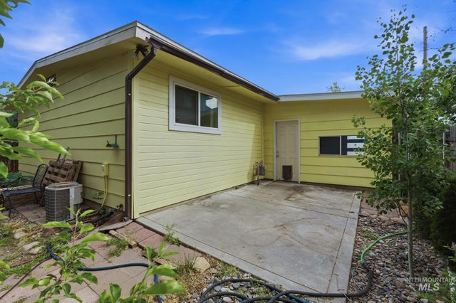 3040 W Hester St, Boise, ID 83702