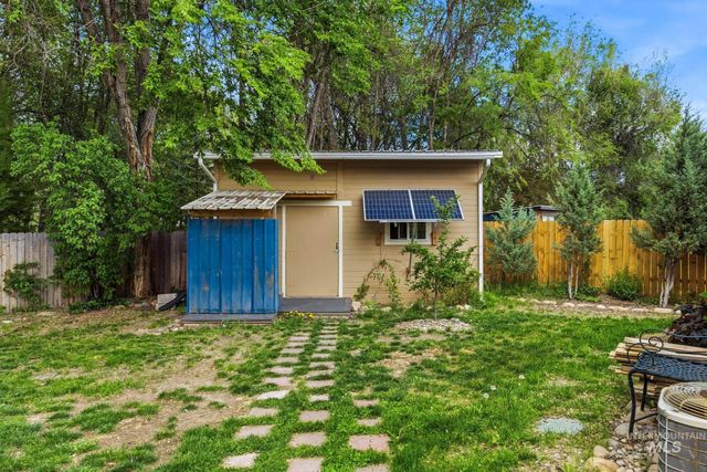 3040 W Hester St, Boise, ID 83702