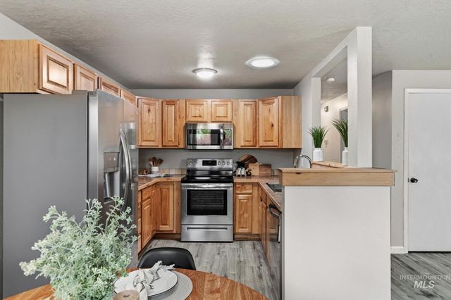 3040 W Hester St, Boise, ID 83702