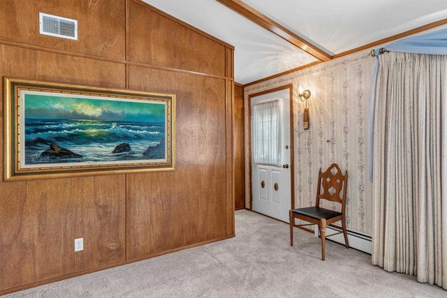 943 N OAKWOOD ROAD, Oshkosh, WI 54904