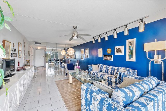 4800 Hillcrest Ln 514, Hollywood, FL 33021