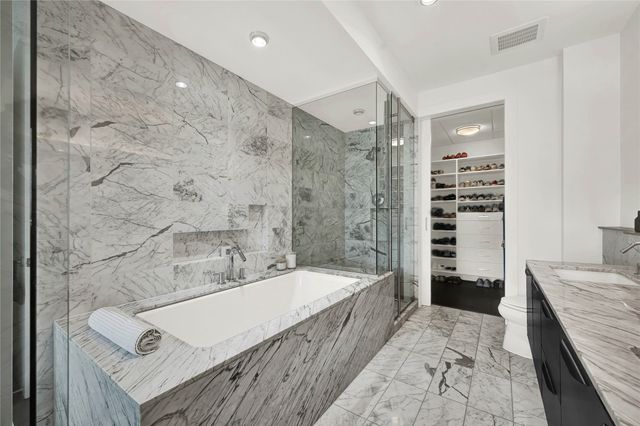 2900 Mckinnon Street 401, Dallas, TX 75201