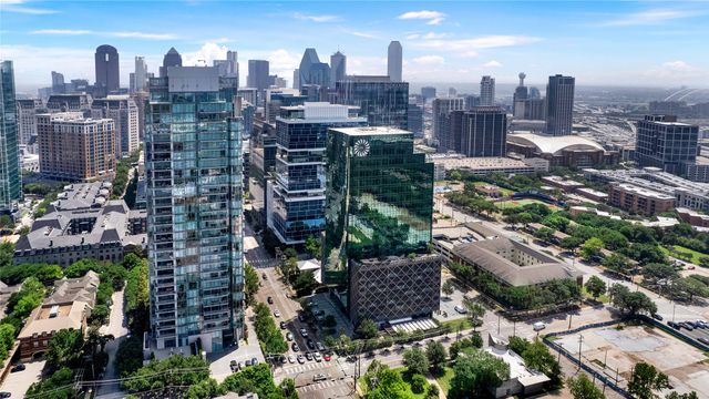 2900 Mckinnon Street 401, Dallas, TX 75201