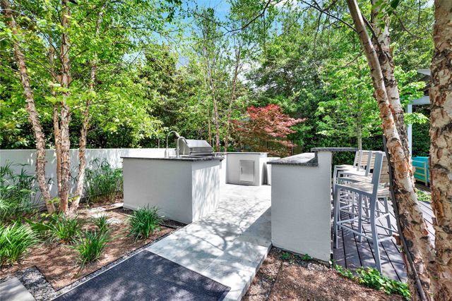 2900 Mckinnon Street 401, Dallas, TX 75201