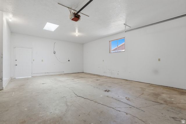 2395 W LONGMEADOW DR, Taylorsville, UT 84129