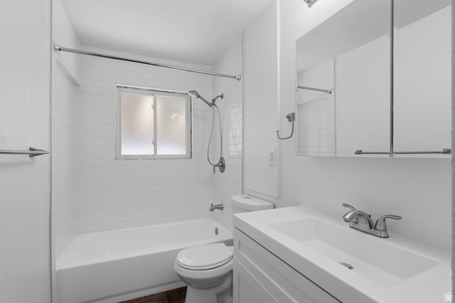 2395 W LONGMEADOW DR, Taylorsville, UT 84129