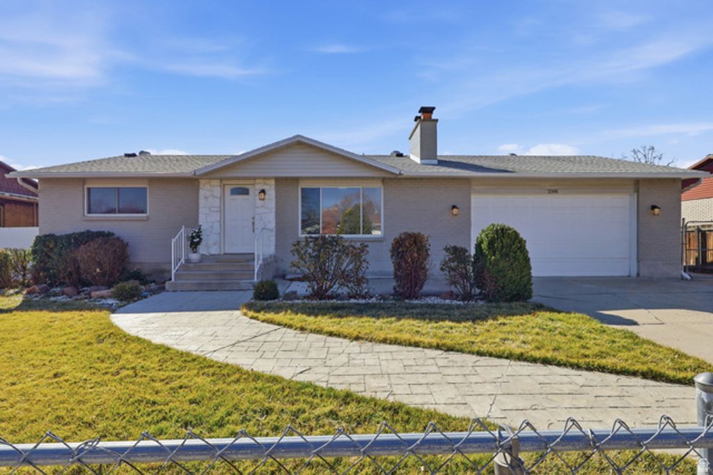 2395 W LONGMEADOW DR, Taylorsville, UT 84129