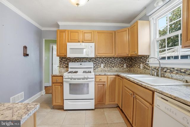 8108 DUNDALK AVE, Dundalk, MD 21222