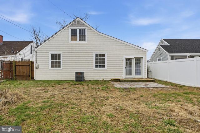 8108 DUNDALK AVE, Dundalk, MD 21222