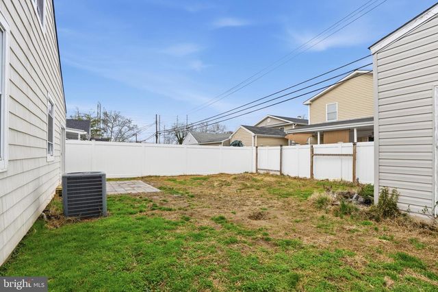 8108 DUNDALK AVE, Dundalk, MD 21222