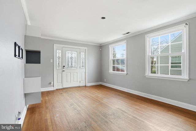 8108 DUNDALK AVE, Dundalk, MD 21222