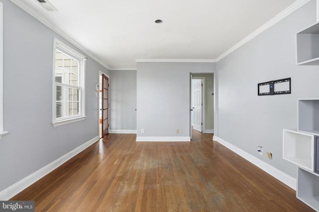 8108 DUNDALK AVE, Dundalk, MD 21222