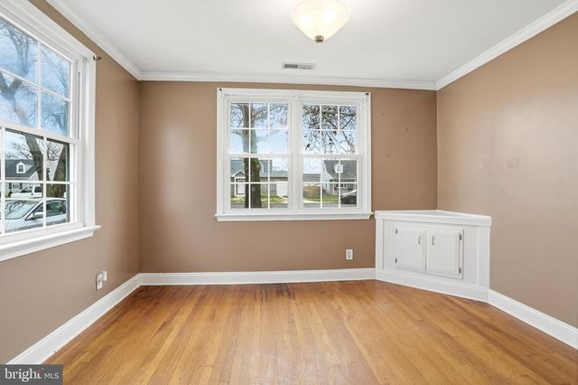 8108 DUNDALK AVE, Dundalk, MD 21222