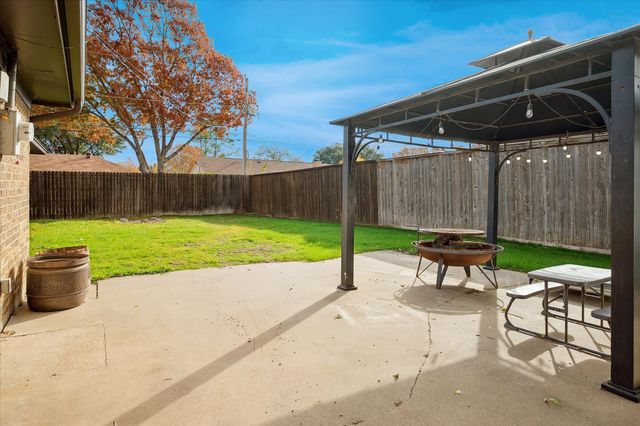 5352 Colorado Court, North Richland Hills, TX 76180