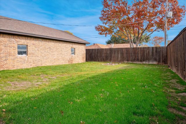 5352 Colorado Court, North Richland Hills, TX 76180