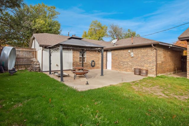 5352 Colorado Court, North Richland Hills, TX 76180