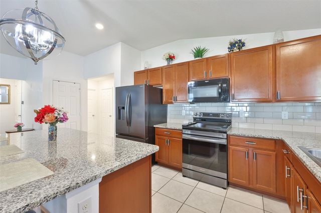 7640 MUSCOVY DRIVE, Lakeland, FL 33810