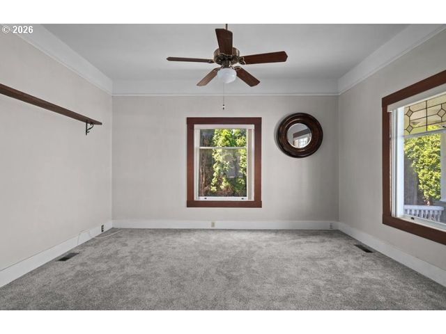 406 W C St, Rainier, OR 97048