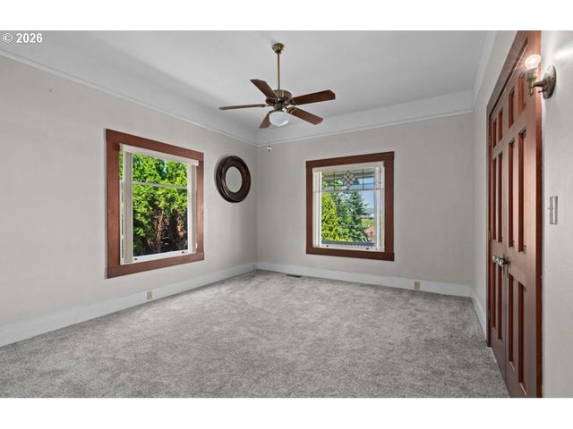 406 W C St, Rainier, OR 97048