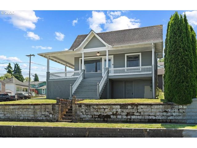 406 W C St, Rainier, OR 97048