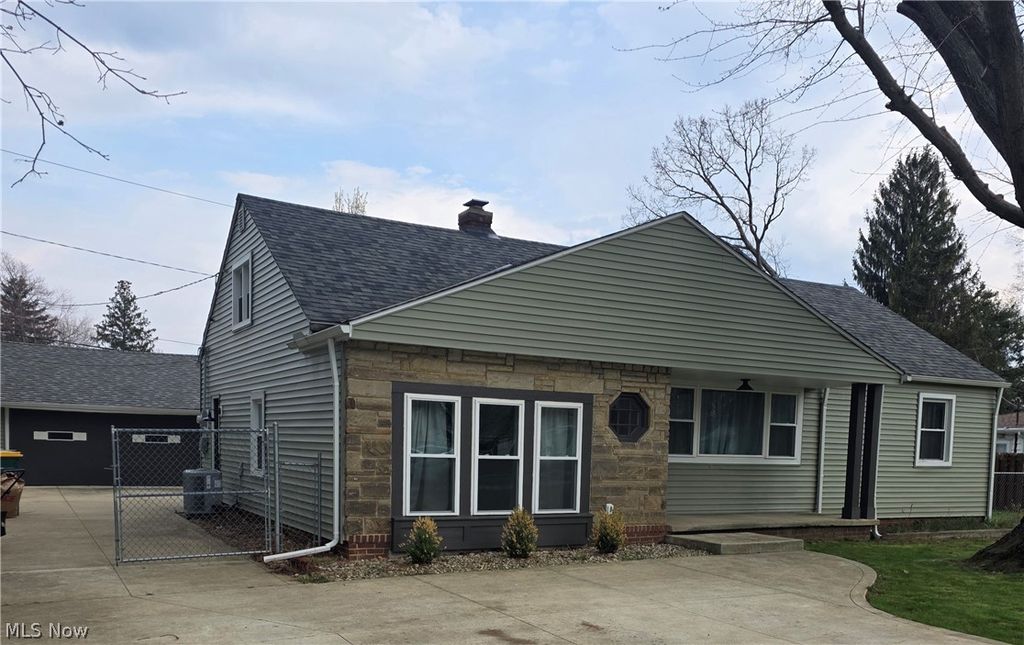 6175 Dawson Boulevard, Mentor, OH 44060