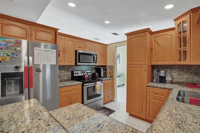 460 SW 66th Ave, Margate, FL 33068