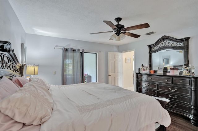 460 SW 66th Ave, Margate, FL 33068