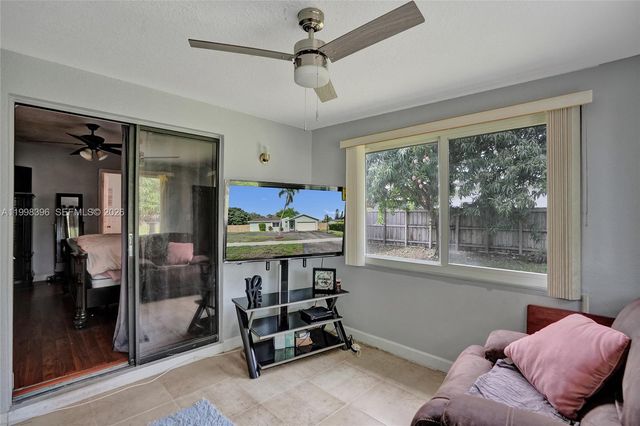 460 SW 66th Ave, Margate, FL 33068