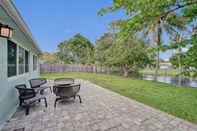 460 SW 66th Ave, Margate, FL 33068