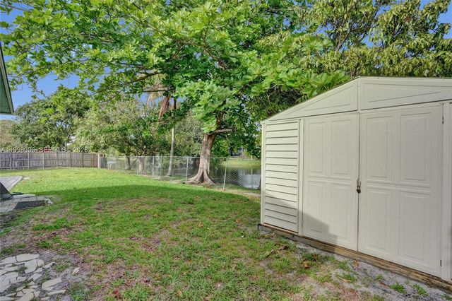 460 SW 66th Ave, Margate, FL 33068