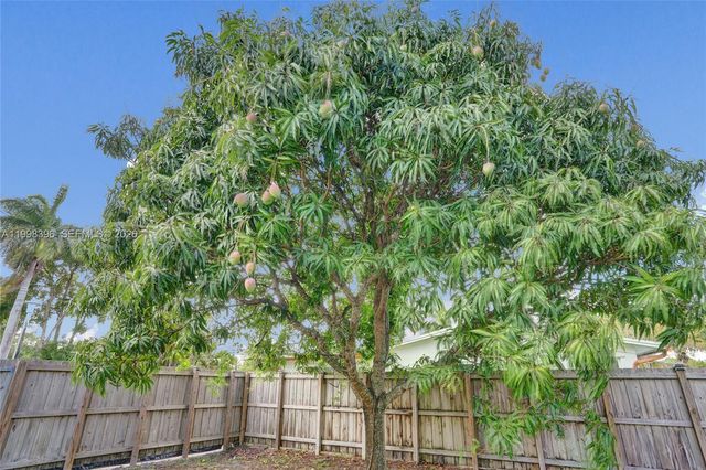 460 SW 66th Ave, Margate, FL 33068