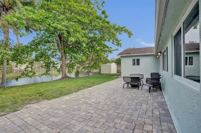 460 SW 66th Ave, Margate, FL 33068