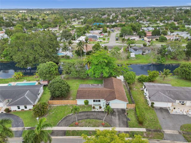 460 SW 66th Ave, Margate, FL 33068