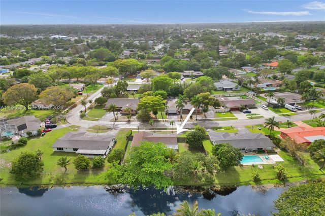 460 SW 66th Ave, Margate, FL 33068