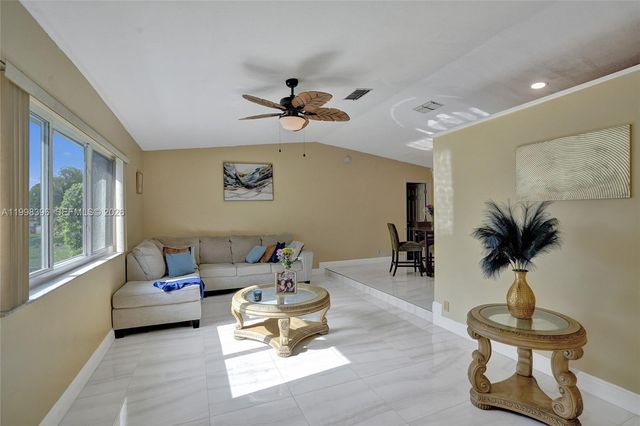 460 SW 66th Ave, Margate, FL 33068