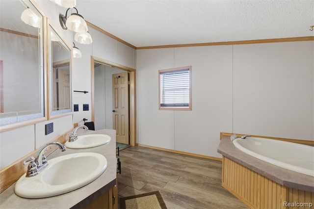 1983 Oak Street, Newport, MI 48166